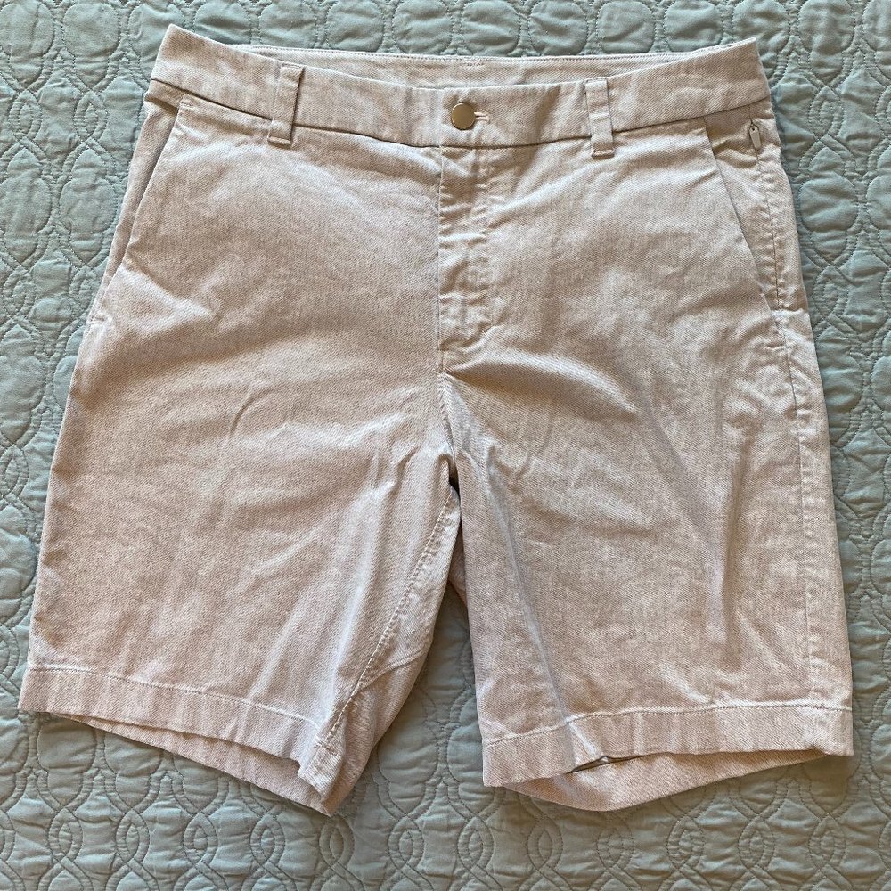 Lululemon Men’s White-Grey Commission Chino Shorts (Size 32/9” Inseam)